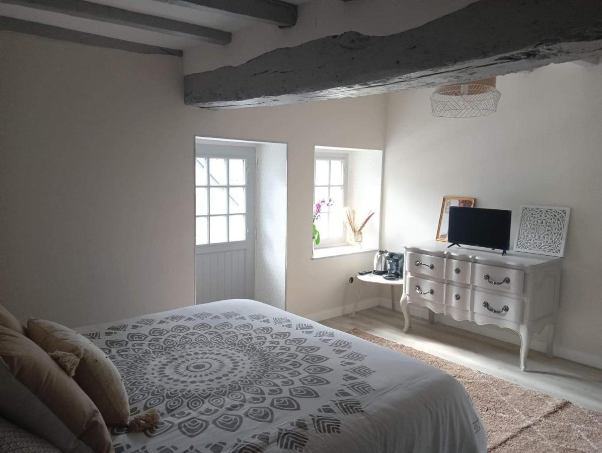 Chambre D'Hote Familiale De La Maison Bleue Lanvallay Esterno foto