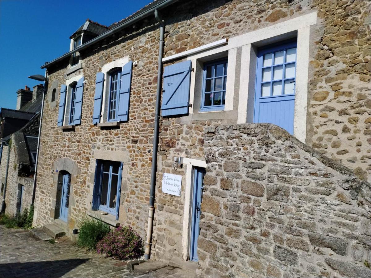 Chambre D'Hote Familiale De La Maison Bleue Lanvallay Esterno foto